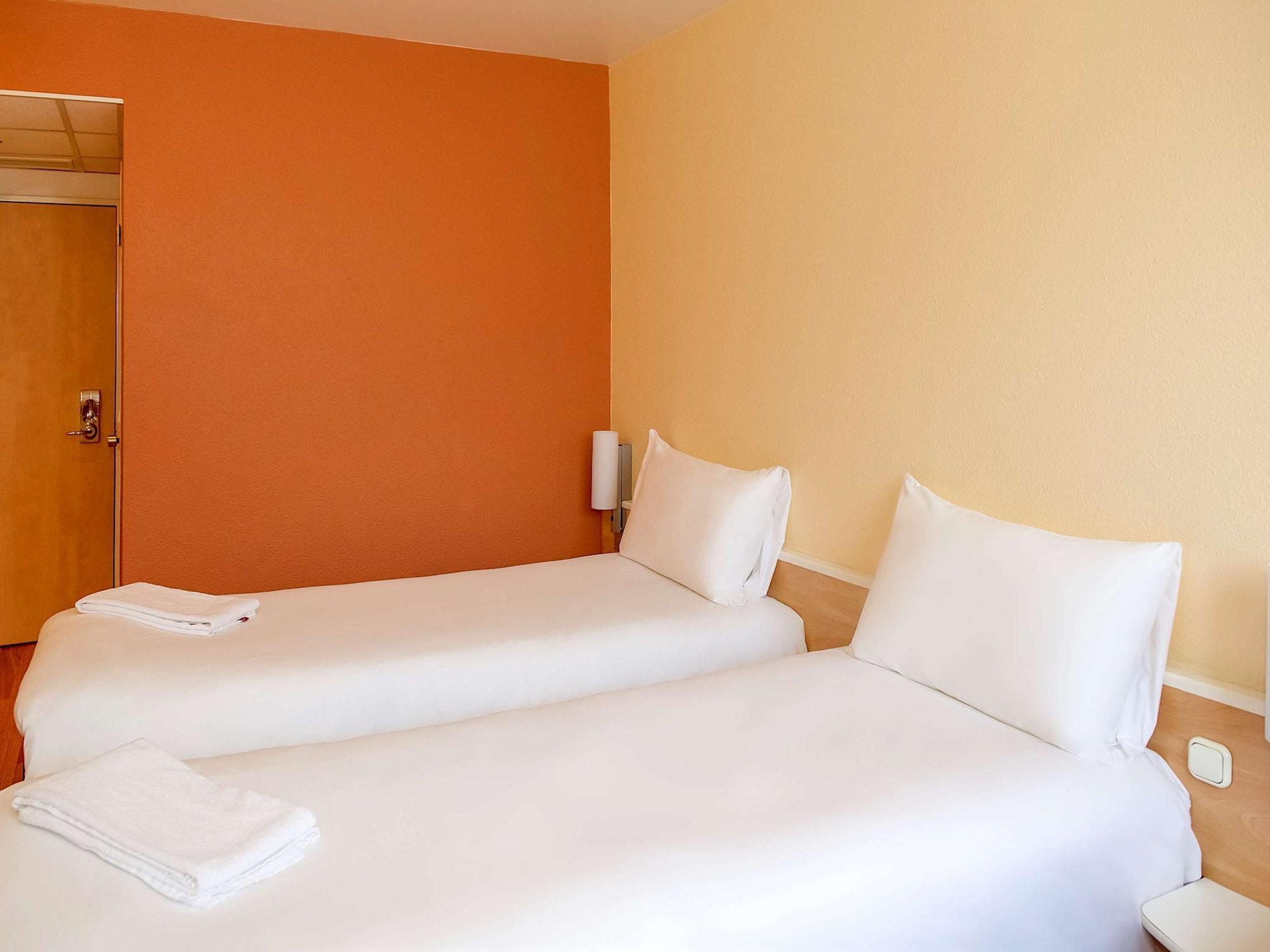 Ibis Budapest Centrum Esterno foto